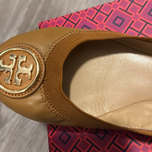 Tory Burch ballet flat Caroline excellent condition camel color - Picture 3 of 10